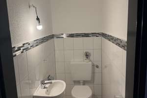 Erstbezug nach renow. helle 3-Zi. Whg mit Vollbad und Gäste WC, Einbauküche und Balkon  – Turnerstr. 49, 28777 Rönnebeck, Bremen – Vorschaubild 3