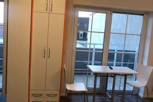 Voll möblierte Wohnung mit großem Balkon in zentraler Lage (Karlsruhe Innenstadt-West) – Kaiserstraße 239, 76133 Innenstadt-West, Karlsruhe – Vorschaubild 5