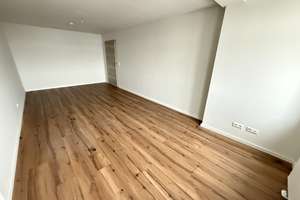 ERSTBEZUG! Moderne 2-Raum-Dachgeschosswohnung mit tollem Tageslichtbad & offener Wohnküche! – 2826 Innenstadt, Görlitz – Vorschaubild 15