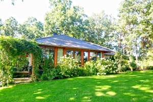 Mod. EFH im Bungalowstil mit Terrasse - Bad m. Wanne u. Dusche - Kamin - EBK - Doppelcarp. - nahe BZ – Die vollständige Adresse der Immobilie erhältst du vom Anbieter., 2692 Obergurig – Vorschaubild 2