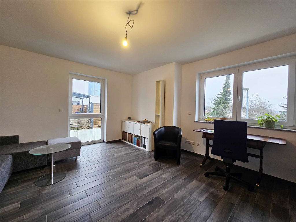 Immobilie in Essenheim - Neuwertiges und großzügiges Traumhaus mit Einliegerwohnung in erstklassiger Lage - Bild 1