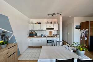 Goldige, lichtdurchflutete 1•Zimmer•Wohnung mit Ost•Balkon und Duplexparker • Laubenheim – Die vollständige Adresse der Immobilie erhältst du vom Anbieter., 55130 Laubenheim, Mainz – Vorschaubild 2