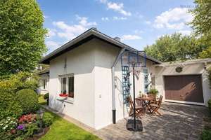 Sonniger Rückzugsort mit Garten, Privatsphäre und viel Raum für Ideen! – Die vollständige Adresse der Immobilie erhältst du vom Anbieter., 81827 Waldtrudering, München – Vorschaubild 2