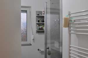Moderne Wohnung mit Garten in ruhiger Wohngegend fussläufig zur U-Bahn – Bernaysstraße 10, 80337 München – Vorschaubild 4