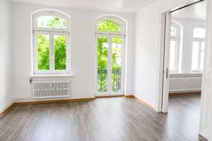 Altbaucharme in Kiel-Gaarden: helle 3-Zimmer-Wohnung mit 2 Balkonen – WG-geeignet – Die vollständige Adresse der Immobilie erhältst du vom Anbieter., 24143 Gaarden-Ost, Kiel – Vorschaubild 4