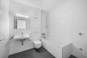 Renovierungsbedürftige 2-Zimmer-Wohnung mit sonniger Süd-Loggia – Die vollständige Adresse der Immobilie erhältst du vom Anbieter., 81673 Josephsburg, München – Vorschaubild 10
