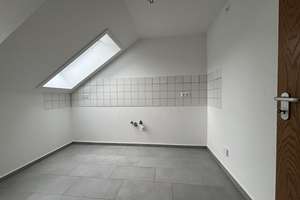 Schöne 3-Zimmer-Dachgeschosswohnung in Neu-Ulm – Bradleystraße 16, 89231 Neu-Ulm – Vorschaubild 4