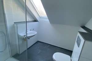 Lichtdurchflutete, 3-Zimmer-Wohnung mit gehobener Innenausstattung zur Miete in Köln – Brühler Landstraße 420, 50997 Meschenich, Köln – Vorschaubild 10