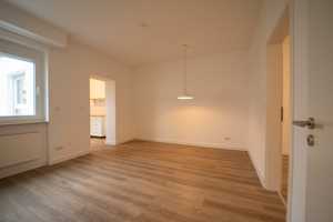 Klassischer Charme trifft Moderne: 7 Zimmer, Pool, Terrasse und flexible Nutzungsmöglichkeiten – Stützelstraße 13, 67069 Ludwigshafen am Rhein – Vorschaubild 8