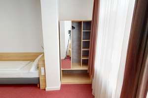 Property thumbnail 2