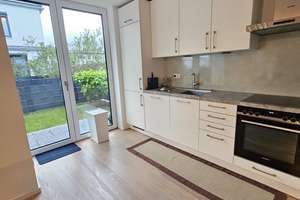 KfW-55 Doppelhaushälfte in München-Trudering mit Wärmepumpe, Garten & EBK – Die vollständige Adresse der Immobilie erhältst du vom Anbieter., 81825 Gartenstadt Trudering, München – Vorschaubild 9