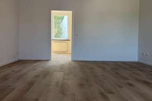 Erstbezug nach Sanierung – großzügige 3-Zimmer-Wohnung mit neuer Einbauküche in Wiesbaden-Rambach – Am Ringwall 3, 65207 Rambach, Wiesbaden – Vorschaubild 2