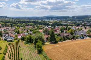 Herausragende Wohnlage von Weingarten
- Extravagantes Familiendomizil mit einzigartigem Grundstück – Ravensburg (Kreis) – Vorschaubild 9