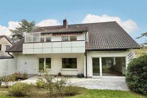 Schönes Zweifamilienhaus mit Potenzial in ruhiger Lage von Herford – Die vollständige Adresse der Immobilie erhältst du vom Anbieter., 32049 Herford – Vorschaubild 2