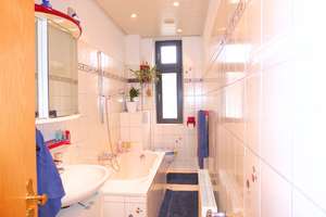 Gelsenkirchen-Altstadt!
Altbau-Etagenwohnung mit Balkon in kleiner WEG-Anlage. – Die vollständige Adresse der Immobilie erhältst du vom Anbieter., 45879 Altstadt, Gelsenkirchen – Vorschaubild 11