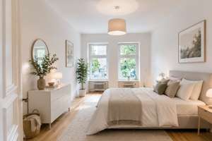 3-Zimmer-Altbauwohnung mit Eichenparkettboden
