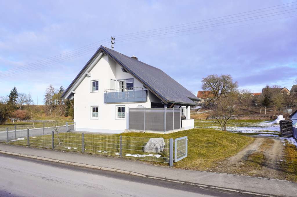 Immobilie in Burtenbach - Gepflegtes EFH mit Raum für Familie, Leben und Ideen! - Bild 2