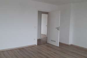 solide vermietete 4-Zimmer-Wohnung mit Balkon – Die vollständige Adresse der Immobilie erhältst du vom Anbieter., 52078 Forst, Aachen – Vorschaubild 4