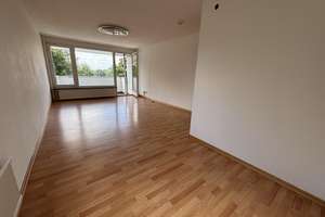 Großzügige 4-Zimmer-Eigentumswohnung mit viel Potenzial – Die vollständige Adresse der Immobilie erhältst du vom Anbieter., 22851 Norderstedt – Vorschaubild 2