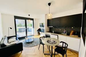 VARIABEL BEZUGSFREI: ZENTRUMNAHES, MÖBLIERTES ZWEI-ZIMMER-APARTMENT – Lindemannstraße 75, 40237 Düsseltal, Düsseldorf – Vorschaubild 2
