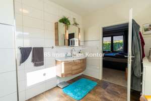 Haskamp! Top gepflegter, renovierter Bungalow mit überdachter Terrasse und Gartenanlage! – Die vollständige Adresse der Immobilie erhältst du vom Anbieter., 26759 Hinte – Vorschaubild 33