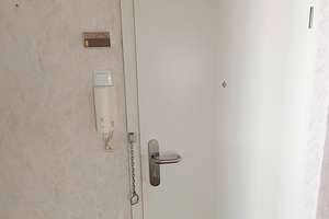Sanierungsbedürftige 2-Zimmer-Wohnung am Rande von Bilk und Friedrichstadt – Oberbilker Allee 94, 40227 Oberbilk, Düsseldorf – Vorschaubild 6