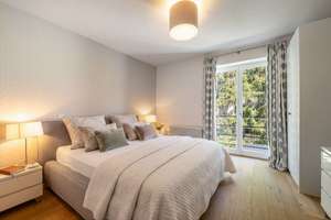 Großzügig, individuell und perfekt für Familien: Exklusive Villa mit Garten und Pool – Die vollständige Adresse der Immobilie erhältst du vom Anbieter., 81479 Solln, München – Vorschaubild 10
