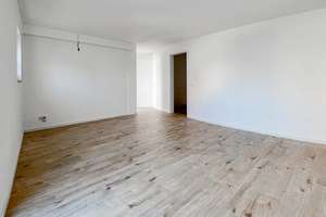 Mitten in der City: 2-Zimmer-Whg mit Duplex-Stellplatz und Südbalkon! – Sauerstraße 3, 85049 Mitte, Ingolstadt – Vorschaubild 3