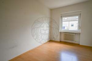 Wiesbaden: Reihenmittelhaus in ruhiger Lage von Delkenheim! – Die vollständige Adresse der Immobilie erhältst du vom Anbieter., 65205 Delkenheim, Wiesbaden – Vorschaubild 4