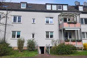 Lichtdurchflutete Dachgeschosswohnung mit Starterbonus! – Sperlingsgasse 16, 47055 Duisburg – Vorschaubild 3