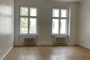 Modernisierte 3 Zimmer Wohnung mit Einbauküche und Balkon – Lynarstr. 25, 13585 Spandau (Ortsteil), Berlin – Vorschaubild 3