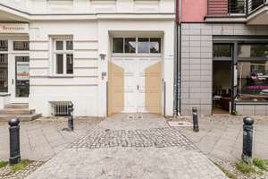 Bezugsfreie Stadtwohnung in Berlin Mitte mit Altbaucharakter und sehr guter Anbindung – Bergstraße 18, 10115 Mitte (Ortsteil), Berlin – Vorschaubild 9