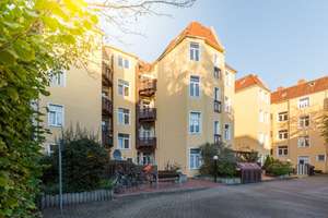 3-Zimmer-Wohnung mit Duschbad und 2 Balkonen in Bremerhaven – Hinrich-Schmalfeldt-Straße 20, 27576 Klushof, Bremerhaven – Vorschaubild 1
