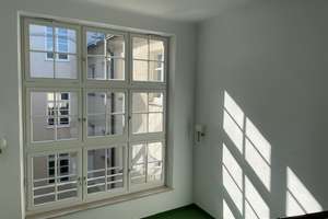 *** Fully furnished ***  Nähe Nymphenburger Kanal | 2- Zimmer Altbaujuwel in Parkanlage – Die vollständige Adresse der Immobilie erhältst du vom Anbieter., 80639 Nymphenburg, München – Vorschaubild 3