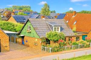 !! Weite … Seeluft … Geborgenheit! Ihr Traumhaus steht sofort für SIE bereit !! – Ünner`n Diek 0, 25724 Neufeld – Vorschaubild 2