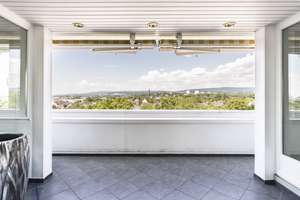 NEU *Paul & Partner* EXKLUSIVE PENTHOUSE-MAISONETTE! MÖBLIERT MIT KLIMA, EBK & 3X BALKONEN ! – Die vollständige Adresse der Immobilie erhältst du vom Anbieter., 65203 Biebrich, Wiesbaden – Vorschaubild 4