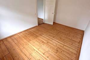 Renovierte Altbauwohnung: 2 Zimmer + neue EBK in Hinterhauslage nahe Mendelssohnplatz/ KIT – Rüppurrer Str. 20b, 76137 Südstadt, Karlsruhe – Vorschaubild 4
