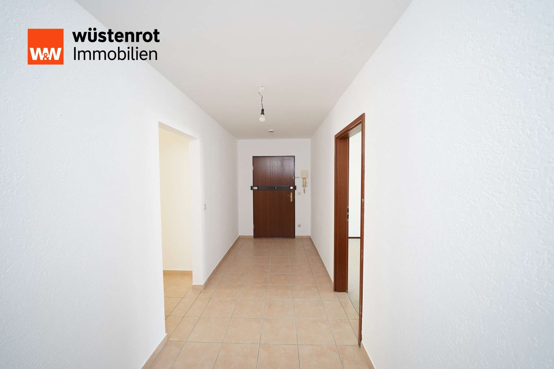 Großzügige 3-Zimmer-Wohnung mit zwei Balkonen in gepflegter Wohnanlage in München-Forstenried, München – Bild 2