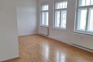 gemütliche Dachgeschosswohnung mit Einbauküche und einen Monat Kaltmietfrei!!  – Fichtestraße 20, 9126 Lutherviertel, Chemnitz – Vorschaubild 3