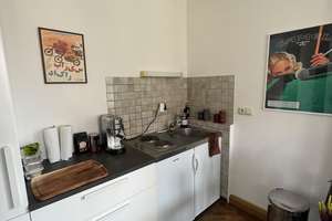 WG: Helles, Hohes Altbau WG-Zimmer – Jutastraße 11, 80639 Sankt Vinzenz, München – Vorschaubild 2