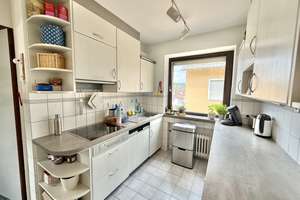 Charmantes Dreifamilienhaus mit großzügiger Wohneinheit und vielseitigem Potenzial – Die vollständige Adresse der Immobilie erhältst du vom Anbieter., 70329 Hedelfingen (Ortsteil), Stuttgart – Vorschaubild 12