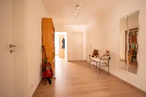 Modernes Einfamilienhaus mit großem Garten in ruhiger Neubausiedlung – Altötting (Kreis) – Vorschaubild 16