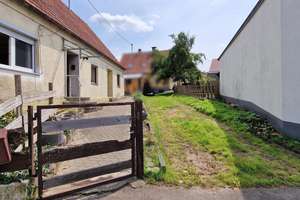  – Sanierungsobjekt mit Potenzial -
  ein Einfamilienhaus in Burgheim – Die vollständige Adresse der Immobilie erhältst du vom Anbieter., 86666 Burgheim – Vorschaubild 23