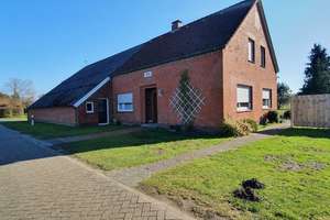 Herrliche Lage! Resthof in Kanallage auf einem ca. 1Ha großes Grundstück – Die vollständige Adresse der Immobilie erhältst du vom Anbieter., 26629 Großefehn – Vorschaubild 1