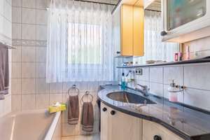 Charmantes Zweifamilienhaus mit idyllischem Gartenparadies – Die vollständige Adresse der Immobilie erhältst du vom Anbieter., 74078 Neckargartach, Heilbronn – Vorschaubild 24