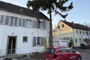 *Doppelhaushälfte mit Potenzial – Kernsanierung oder Neubau in begehrter Lage Karlsruhe-Weiherfeld* – Offenburger Straße 44, 76199 Weiherfeld-Dammerstock, Karlsruhe – Vorschaubild 44