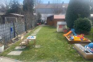 Charmantes und provisionsfreies Reihenmittelhaus mit 6 Zimmern in Ingolstadt-Nordwest – Die vollständige Adresse der Immobilie erhältst du vom Anbieter., 85057 Nordwest, Ingolstadt – Vorschaubild 3