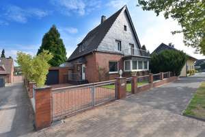 Gepflegtes Haus in ruhiger Lage mit zusätzlichem Baugrundstück – Die vollständige Adresse der Immobilie erhältst du vom Anbieter., 47443 Meerbeck, Moers – Vorschaubild 1