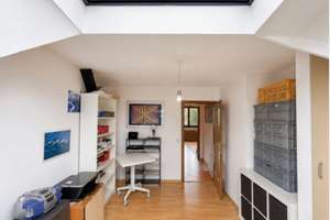 Großzügige 4-Zimmer-Dachgeschosswohnung mit ca. 92,5 m² und erheblichem Mietpotenzial – Höherweg 33, 40233 Flingern Süd, Düsseldorf – Vorschaubild 5
