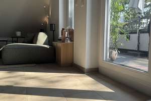 Lichtdurchflutete Dachgeschosswohnung mit sonniger Dachterrasse – Vogesenstr 15c, 81825 Waldtrudering, München – Vorschaubild 6